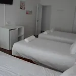 Pensión Lx Center 2*