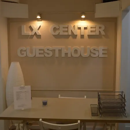 Pensión Lx Center 3*