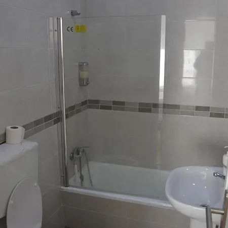 Lx Center Pensionat 2*